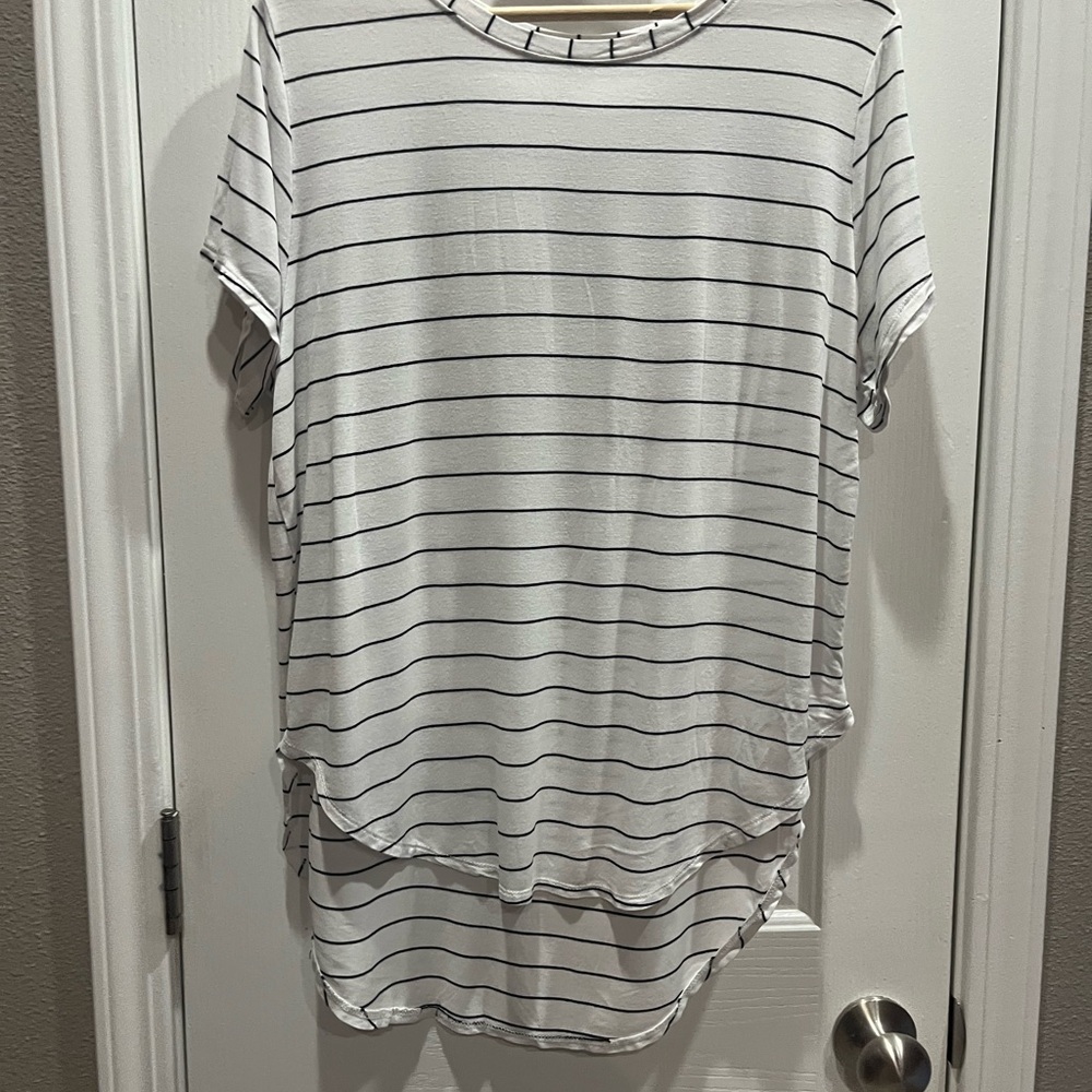 Halogen White and Black High Low Short Sleeve Tee